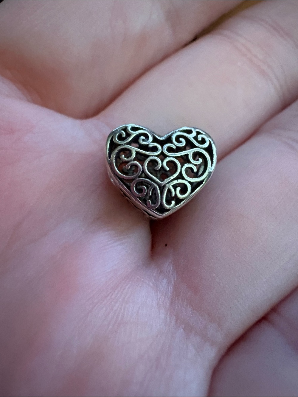 S925 scrollwork heart